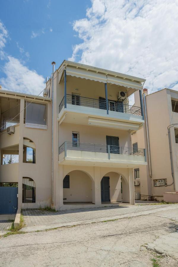 Irida'S Guesthouse Нікіана Екстер'єр фото